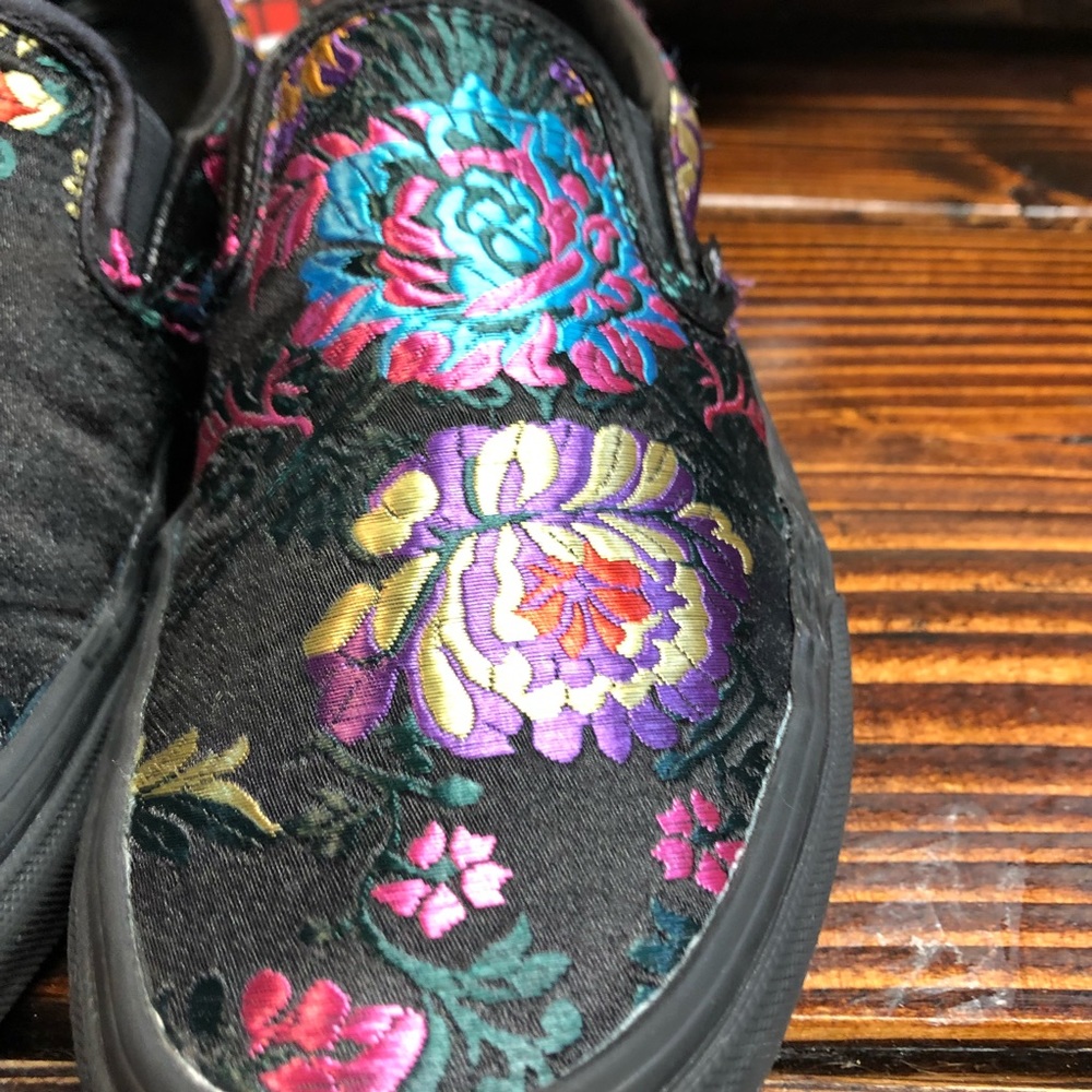 Vans Black Sneakers Classic Style - Picture 6 of 13